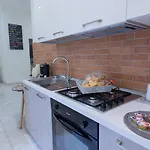 Benni House