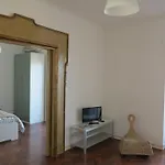 Pretty Panoramic Apartment - Half Way Center-Vomero District