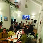 Tric Trac Hostel