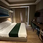 7Th Floor Suite