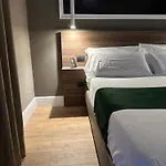 7Th Floor Suite
