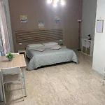 Neapolis Center2