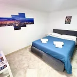 Oikos Guest House