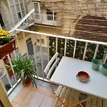 Blanco\'S Home
