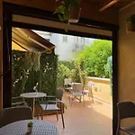 Chiaia Suites