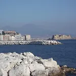 Monolocale Fronte Strada Napoli Centro Storico