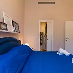 Elegant Flat At Municipio By Napoliapartments