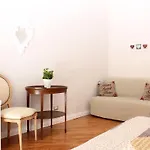 Grand Tour 4Rooms