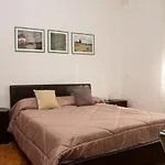 Easy House