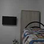 Sleep & Go Naples Airport B&B