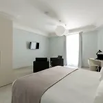 Dioniso\'S Luxury Apartments Municipio