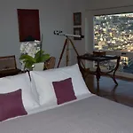 Suite 52