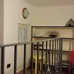Una Casetta Al Centro Di Napoli