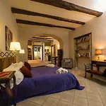 Casa Mama
