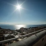 Vomero Roof