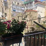 Bobbo House Ii, La Finestra Sugli Scavi