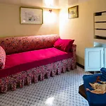 Casamedeo Guest House