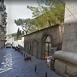 Lorenzo\'S Art Studio
