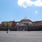 Incanto A Chiaia