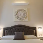 Royal Rooms Luxury Suite