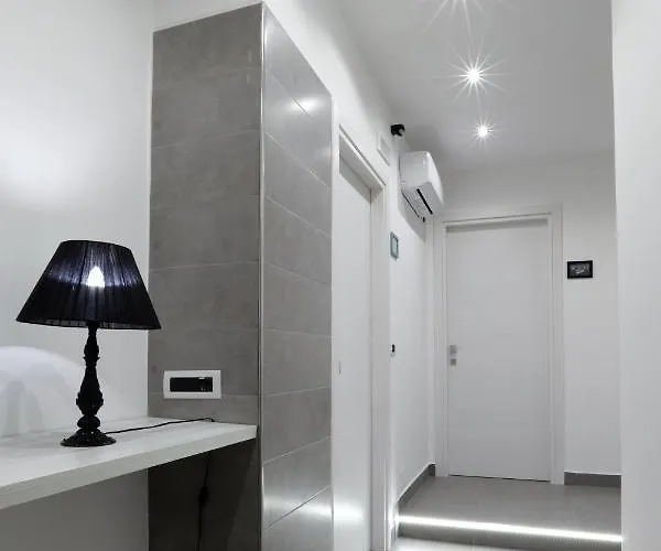 Napoli Vesuvio Apartments By Dimorra