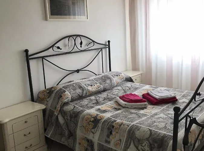 Neapolitan Rooms