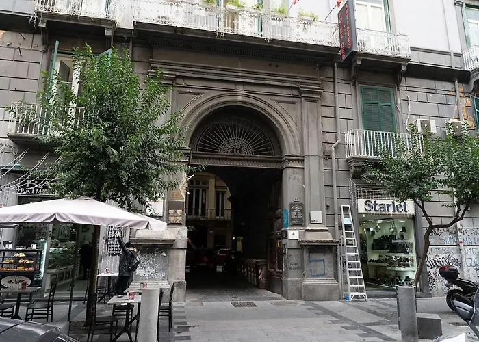 Vesuvius Luxury Home