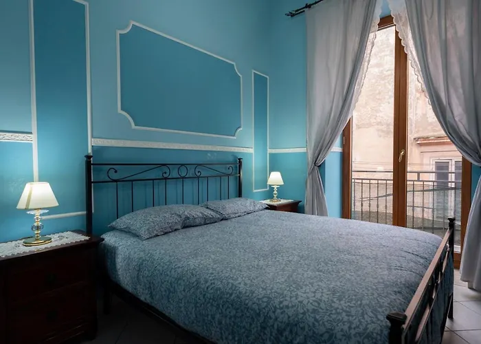 Spaccanapoli Home