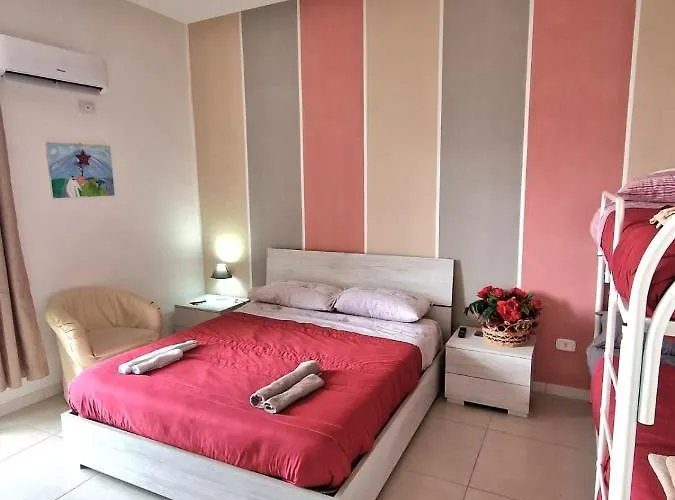 Home Regina Giovanna
