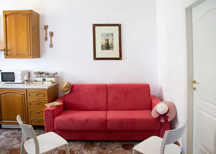 Tu Casa: Picturesque Guest House Napoli