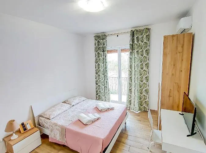 Metro Guest House