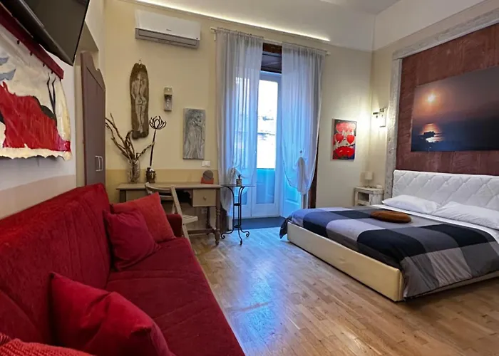 Corso 211 Beds & Suites