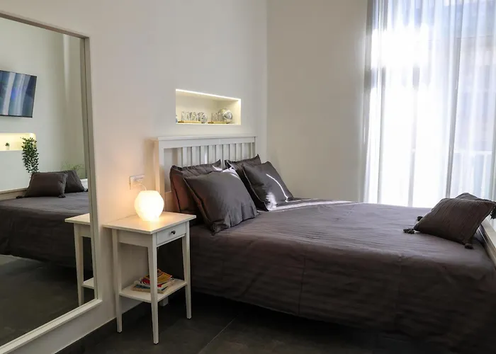Bella \'Mbriana Home