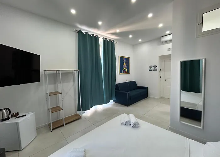 Enjoy Rooms Naples