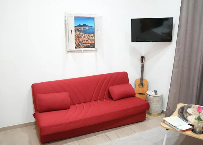 Casa Vacanza Al Centro Di Napoli A\' Fenestrella