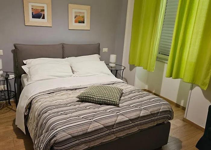 Studio Flat 381