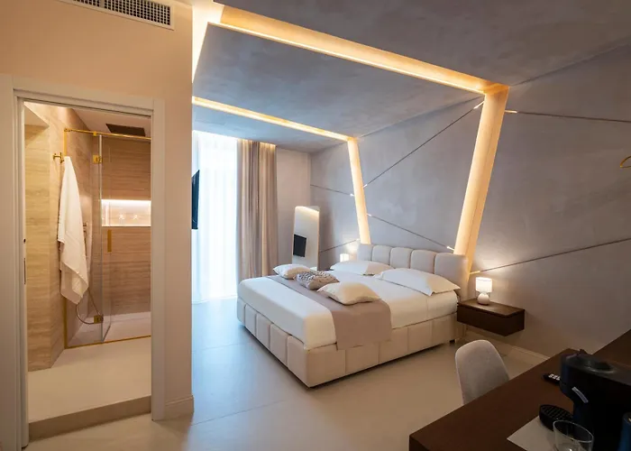 Halo Suite