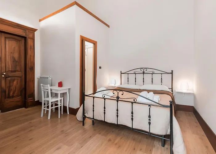 Opera Home