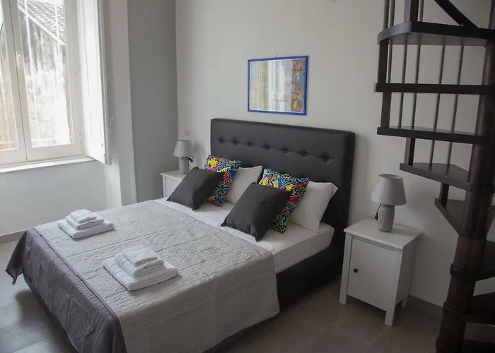 Vesuvius Luxury Suites