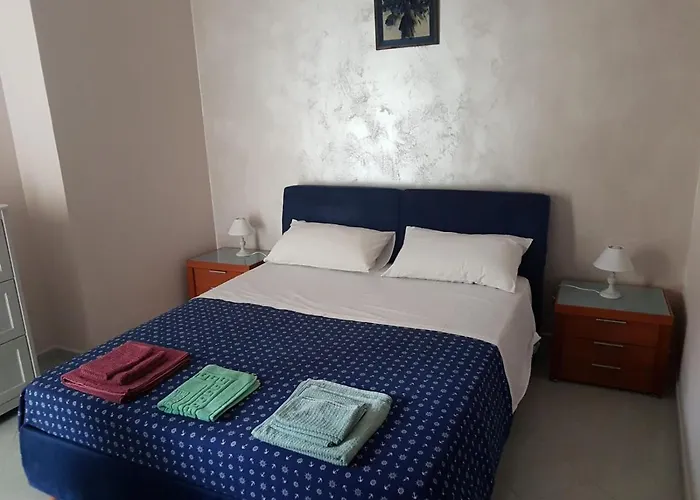 Delby\'S House
