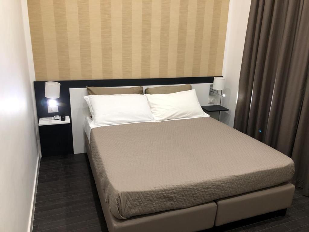 Hotel Cimarosa Naples