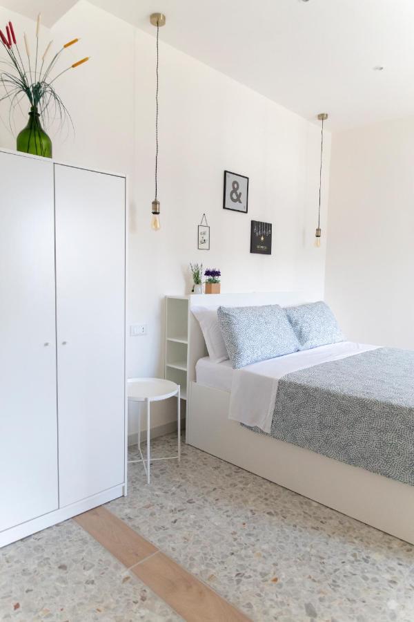 Allyoucantrip - Porto Guest house *