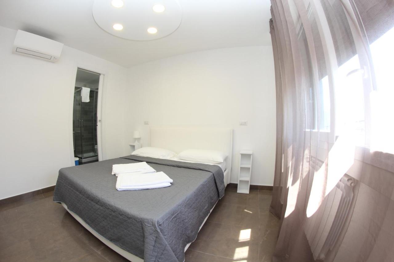 Mondo Suites Apartments Naples