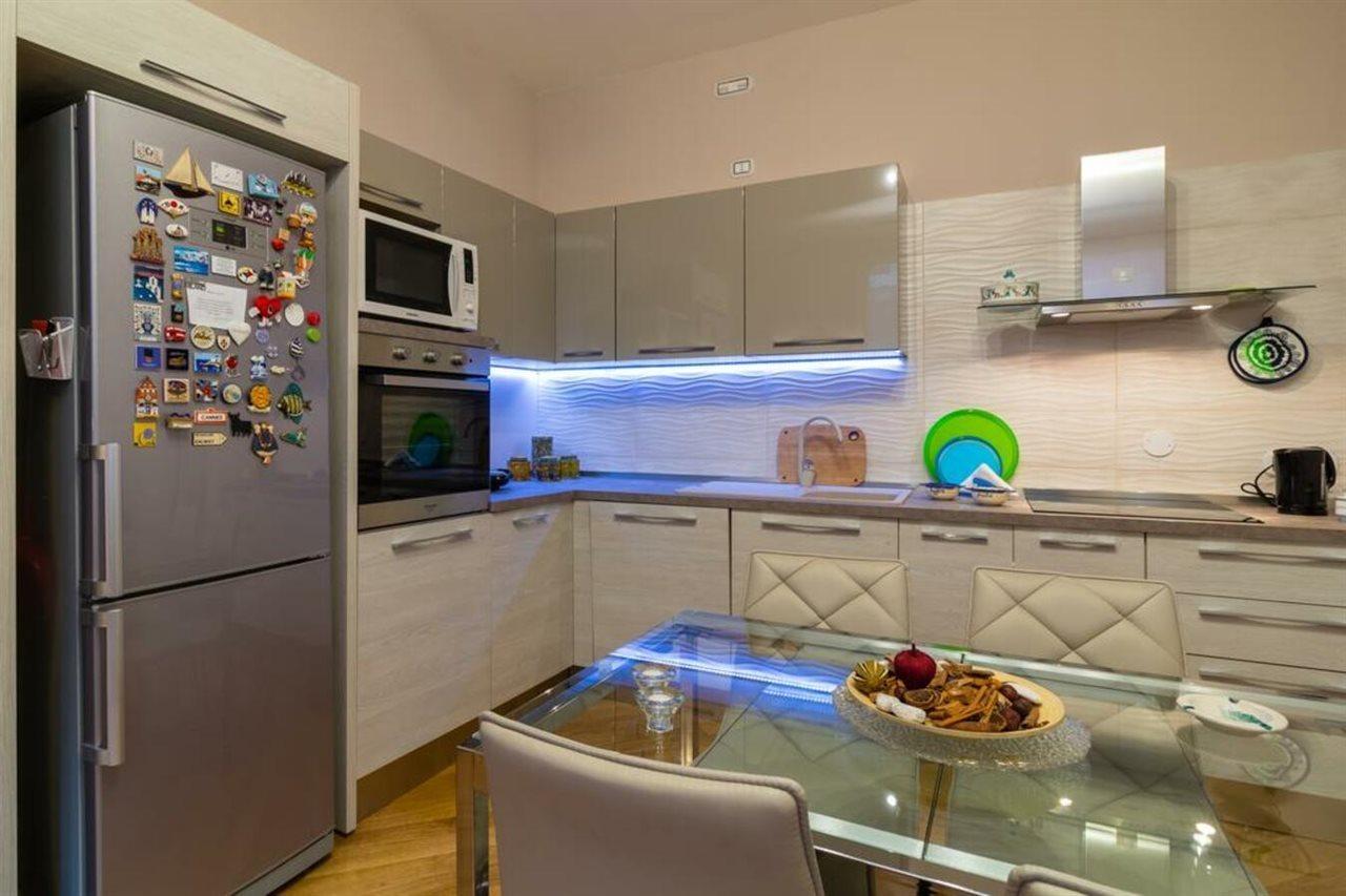 Elegant Flat At Municipio By Napoliapartments Apartment *