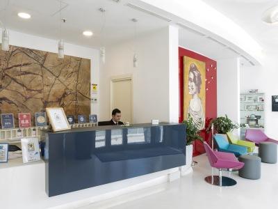 Cristina Hotel