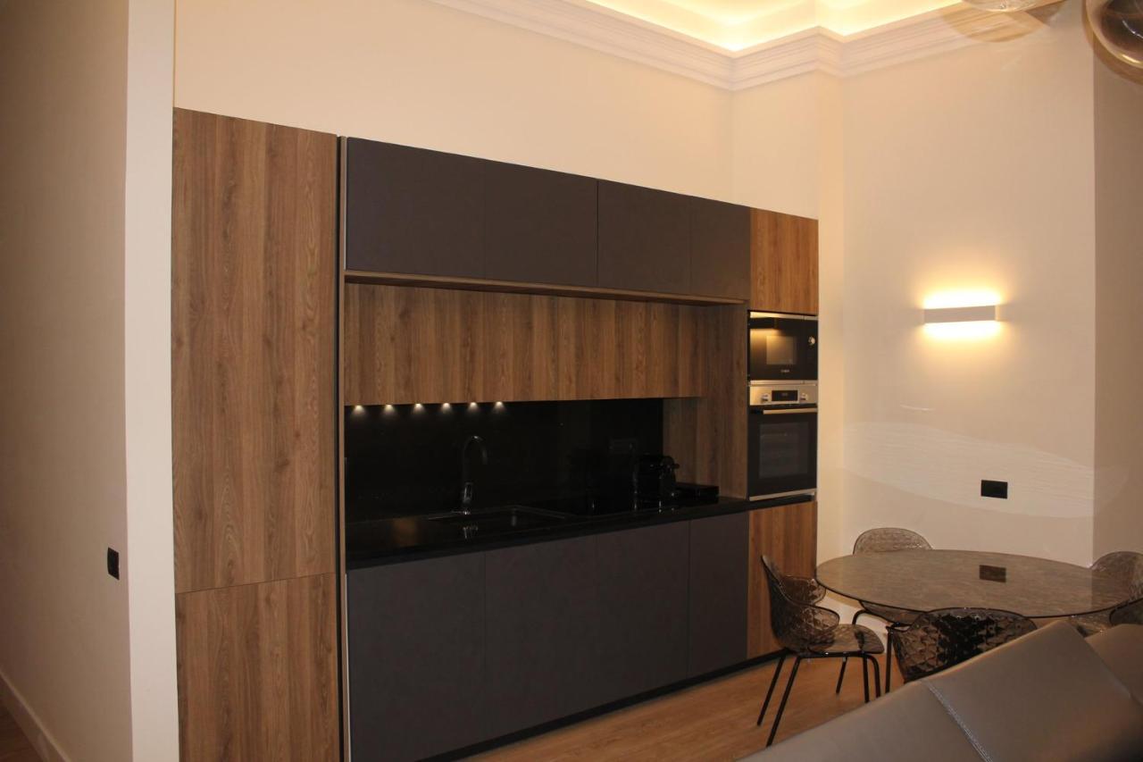 Fafgrandsuitenapoli Holiday home