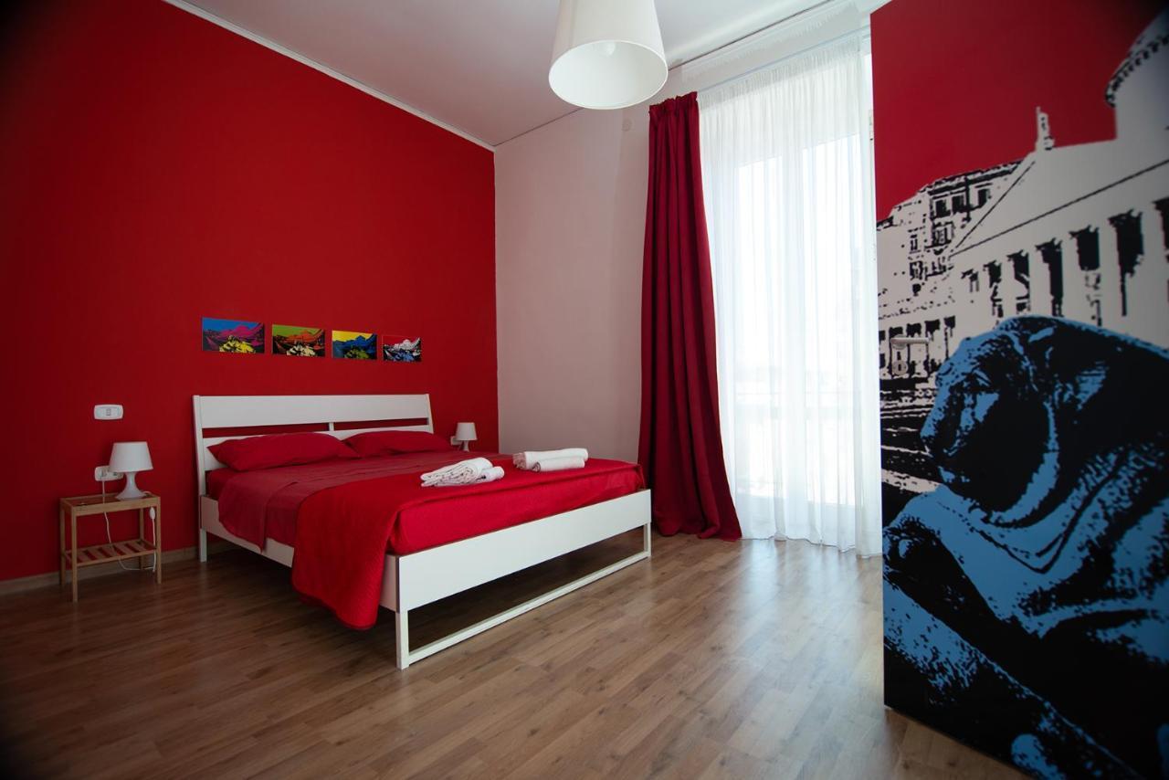 Tarumbo 2* Naples