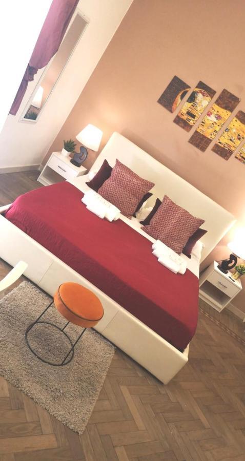 Bed & Breakfast Domus Luigi Leone Ii