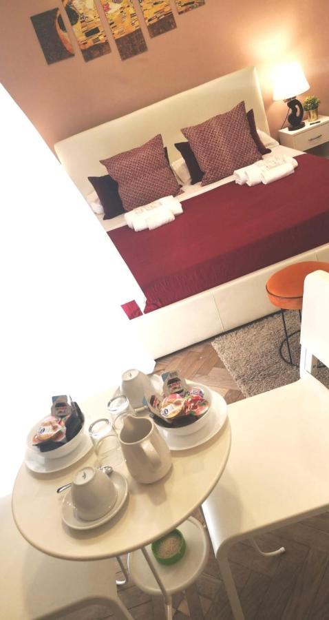 Bed & Breakfast Domus Luigi Leone Ii *