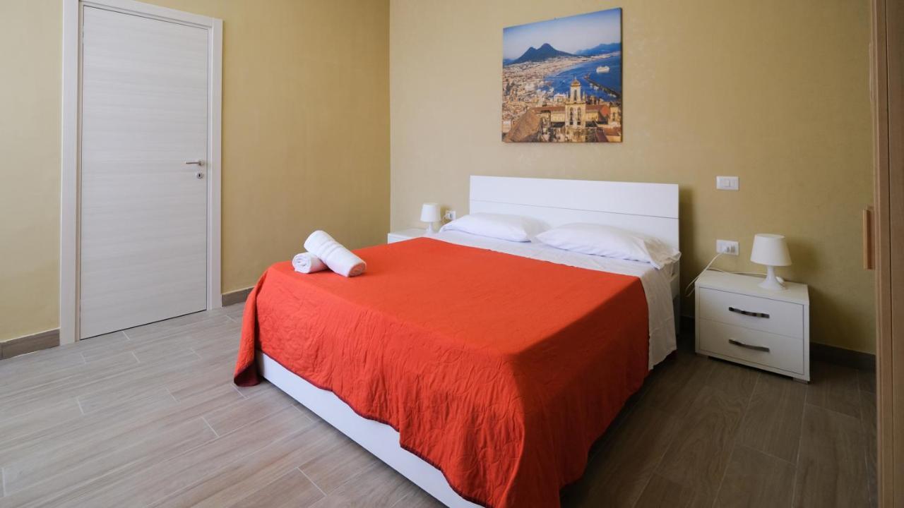 Royal Dante Naples